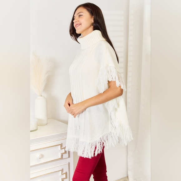 Justin Taylor Designer White Turtle Neck Fringe Poncho One Size Fit All - Picture 4 of 10